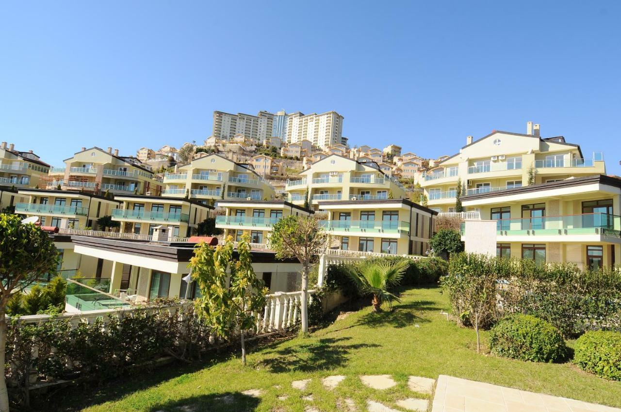 Gold City Luxury Accommodation Kargicak  Εξωτερικό φωτογραφία