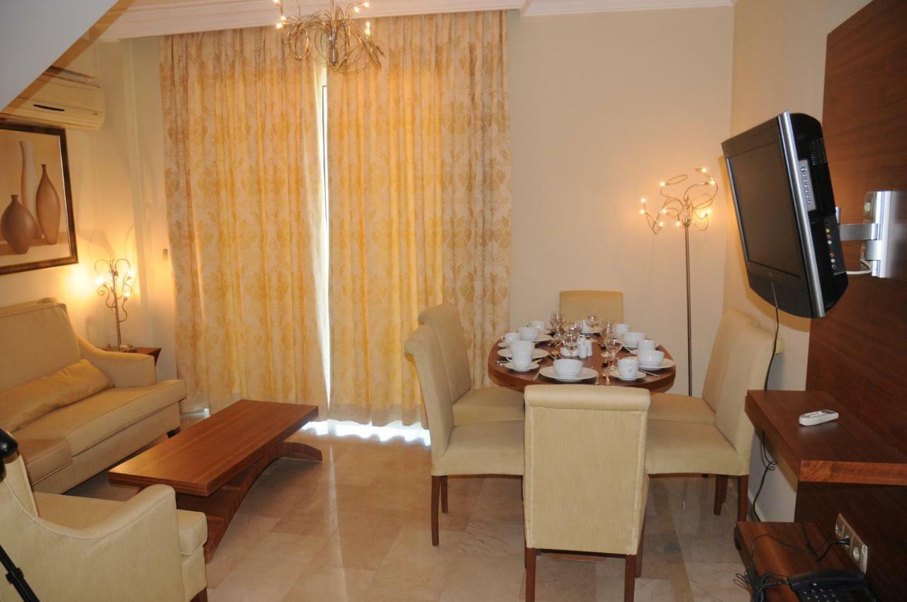 Gold City Luxury Accommodation Kargicak  Εξωτερικό φωτογραφία